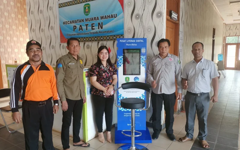 Tingkatkan Literasi Diskominfo Kutim Serahkan 6 Pusat Literasi di Enam Kecamatan, Kadis Kominfo: 12 Kecamatan Lainnya Menyusul