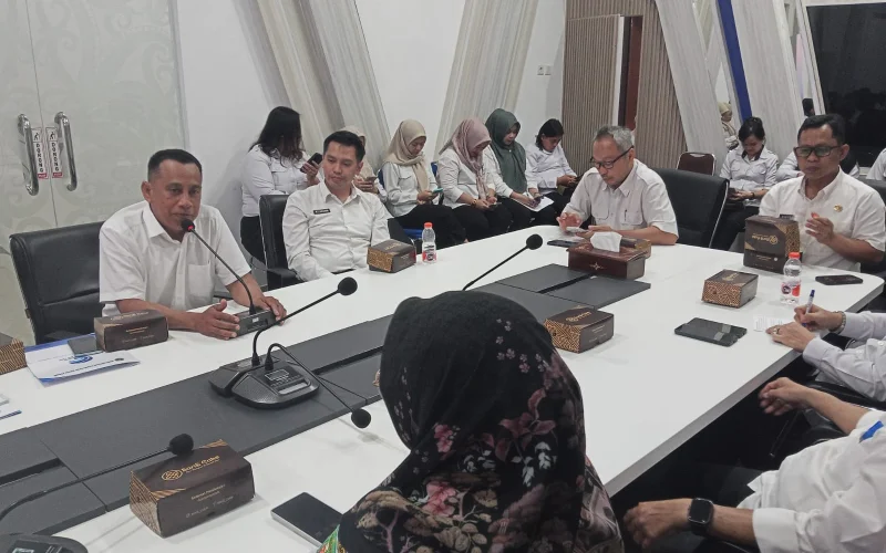 Pimpin Sertijab, Kadiskominfo Staper Kutim Tekankan Profesionalisme dan Sinergi