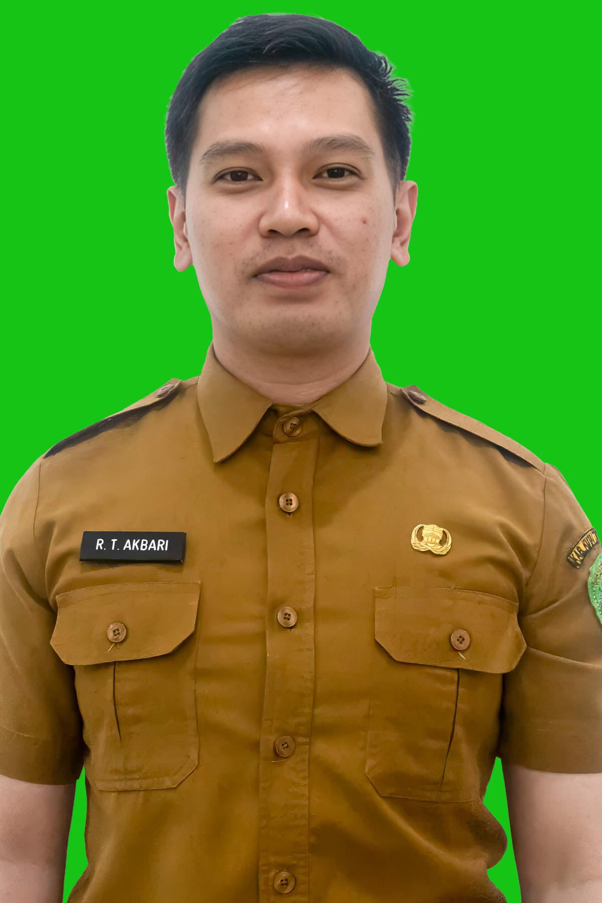 Reza Triakbari, S.IP