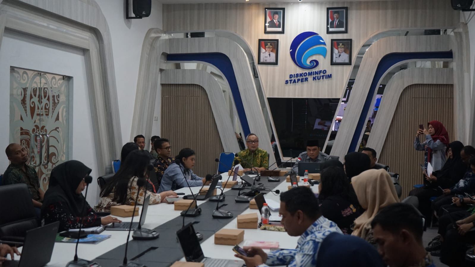 Ronny Siburian: PPID Garda Terdepan Keterbukaan Informasi Publik di Kutim